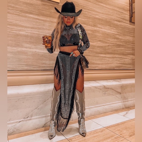 Vegas Showdown Two Peice - Picture 1 of 3